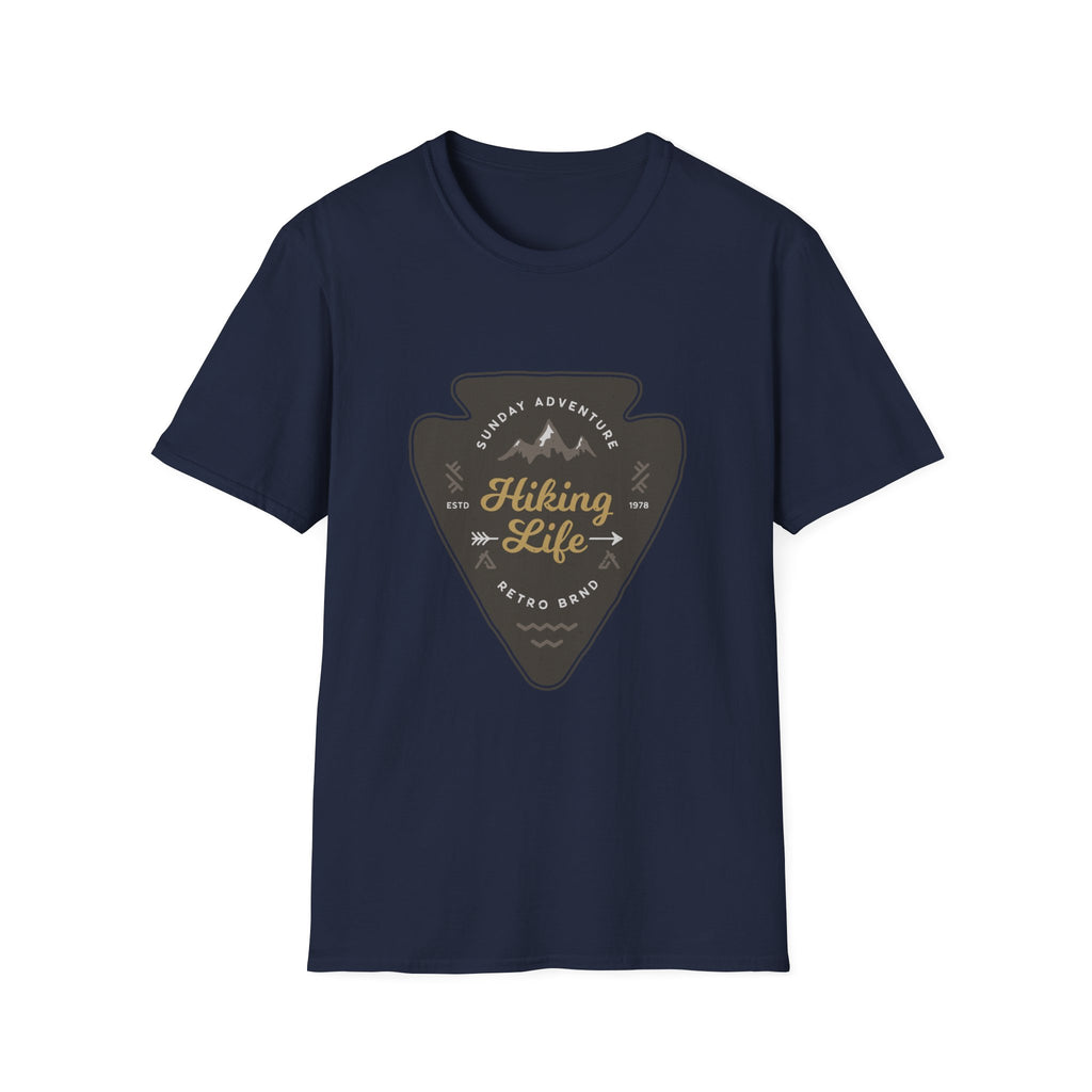 Hiking Life T‑Shirt – Vintage Mountain Patch Design
